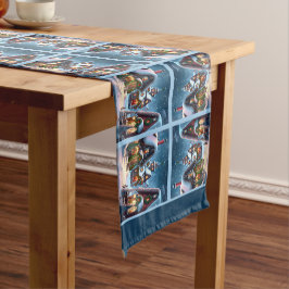 Charmantes, schneesicheres Weihnachtsdorf Kurzer Tischläufer