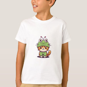 Charming Cat in Froschhut - Adorable Baby Kitten T-Shirt