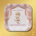 Charming Dancing Kitten Foto Erstgeburtenmädchen Pappteller<br><div class="desc">Es ist Zeit und Spaß,  mit dieser kleinen Ballerina und den rosa und goldenen Ballons zu dekorieren - ergänzt durch ihren eigenen Skriptnamen. "Liebe" ist wirklich die Antwort. Alle Designfragen senden Sie uns einfach einen Chat oder eine E-Mail an charmdesignstudio@rcn.com und wir freuen uns,  Ihnen behilflich zu sein.</div>