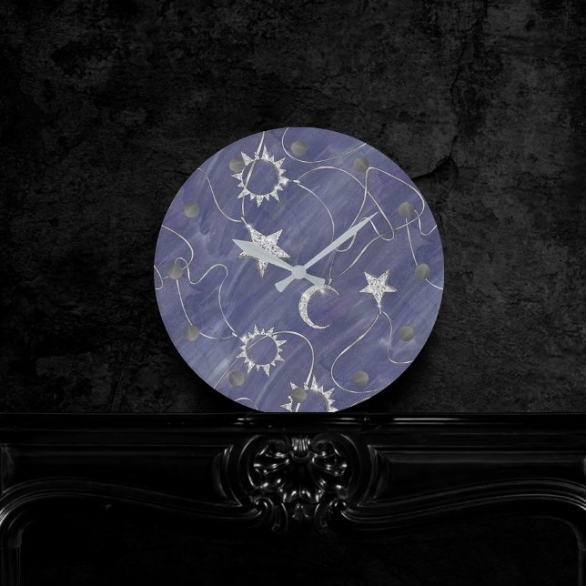 Charming Mystique Silver Moon | Stars Sun Amulet Runde Wanduhr (Von Creator hochgeladen)