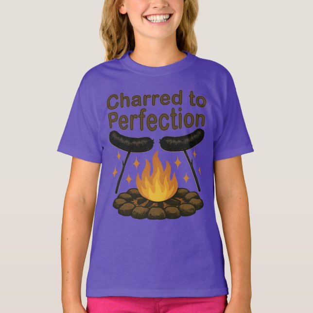 Charted to Perfection Funny Campfire Hot Dog T-Shirt (Vorderseite)