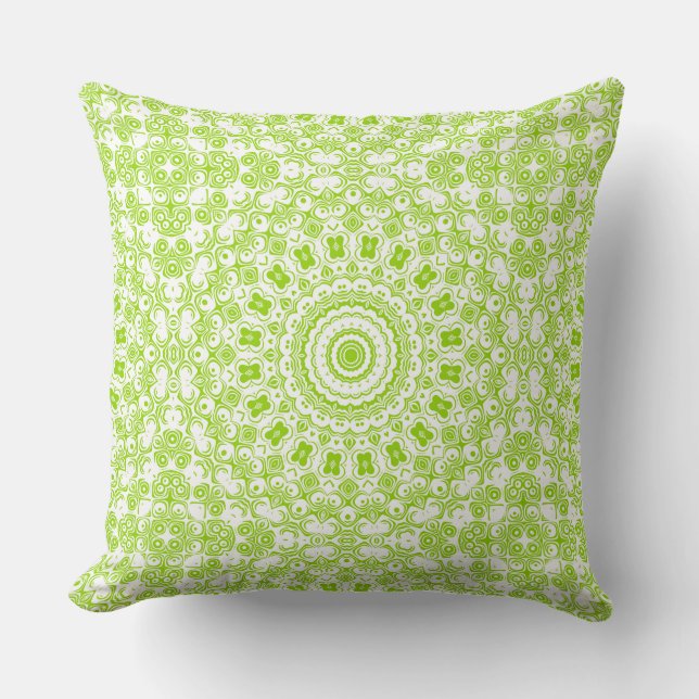 Chartreuse Green Mandala Muster Kissen (Vorderseite)