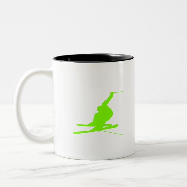 Chartreuse, Neon Green Snow Ski Zweifarbige Tasse (Links)