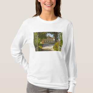 Chateau Cos Labory in Saint St Estephe, in Rohform T-Shirt