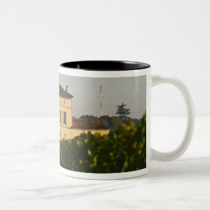Chateau Lafleur Petrus und Weinberg, in Pomerol, Zweifarbige Tasse