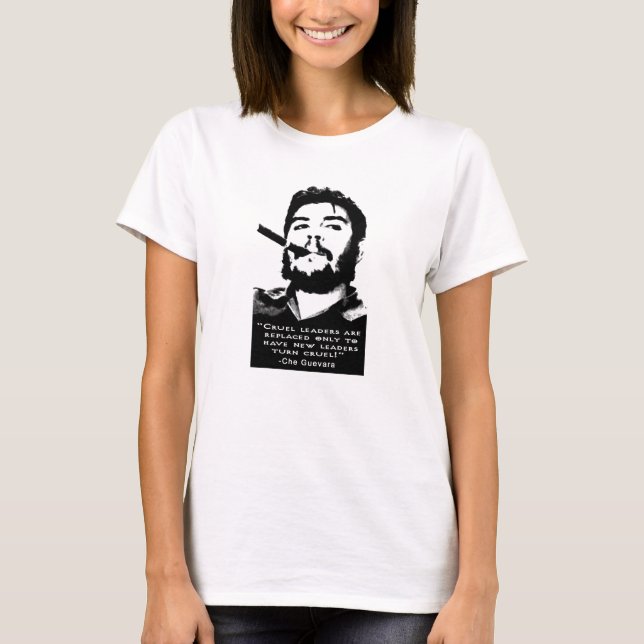 Che Guevara, der eine kubanische Zigarre kein T-Shirt (Vorderseite)