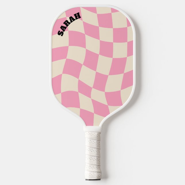 Checkerboard Groovy Retro Anpassbarer Name Pickleball Schläger (Vorderseite)