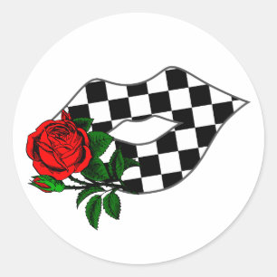 Checkered Lippenkuss-Rote Rose T - Shirt Runder Aufkleber