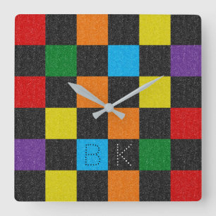 Checkered Pattern Fashion Rainbow LGBTQ Monogram Quadratische Wanduhr