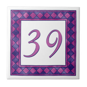 Checkered rosa und lila große Hausnummer Fliese