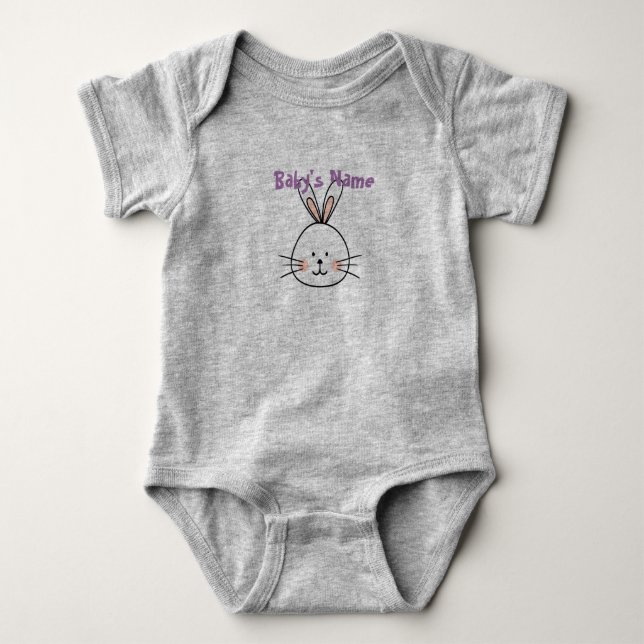 Cheeky Bunnies Pattern Baby Strampler (Vorderseite)