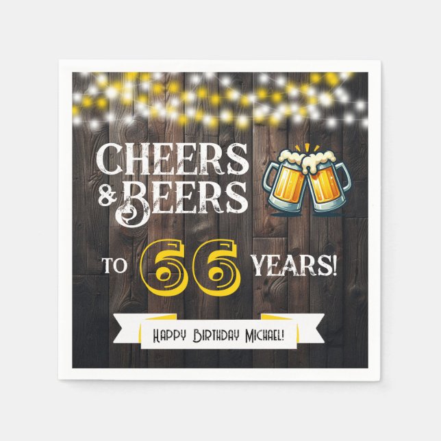 Cheers and Beers to 66 Years Rustic Birthday Party Serviette (Vorderseite)