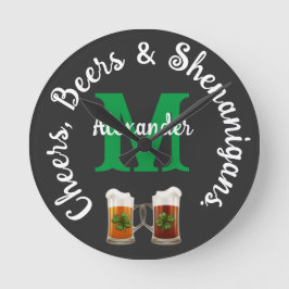 Cheers Beers and Shenanigans Irish Drinks Runde Wanduhr