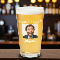 Cheers & Biere 30 Jahre altes Geburtstags-Foto