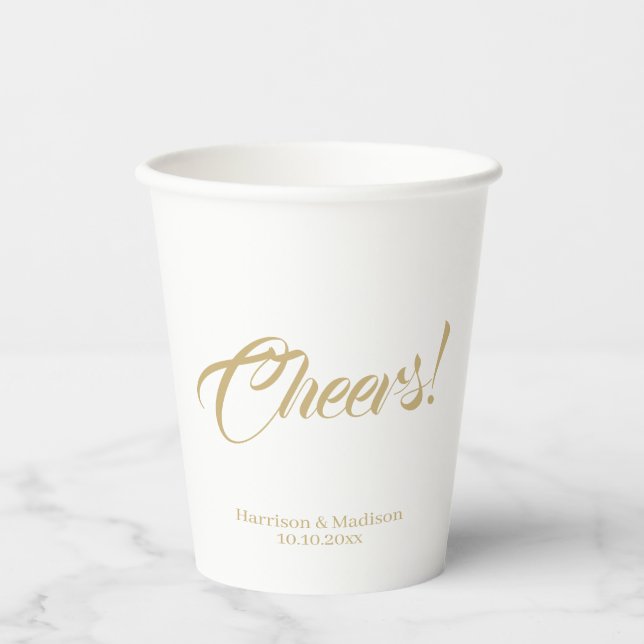 Cheers Custom Gold Kalligraphie Skript Hochzeit Pappbecher (Vorderseite)