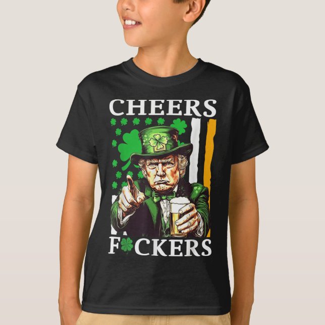 Cheers Forers St Patricks Day Funny Beer Drinks T-Shirt (Vorderseite)