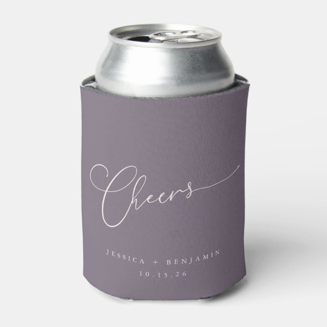 Cheers Minimal Dark Lila Script Custom Wedding Dosenkühler (Kanne Vorderseite)