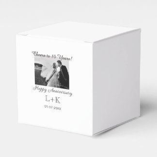 Cheers to 10 Years happy anniversary add photo dat Geschenkschachtel