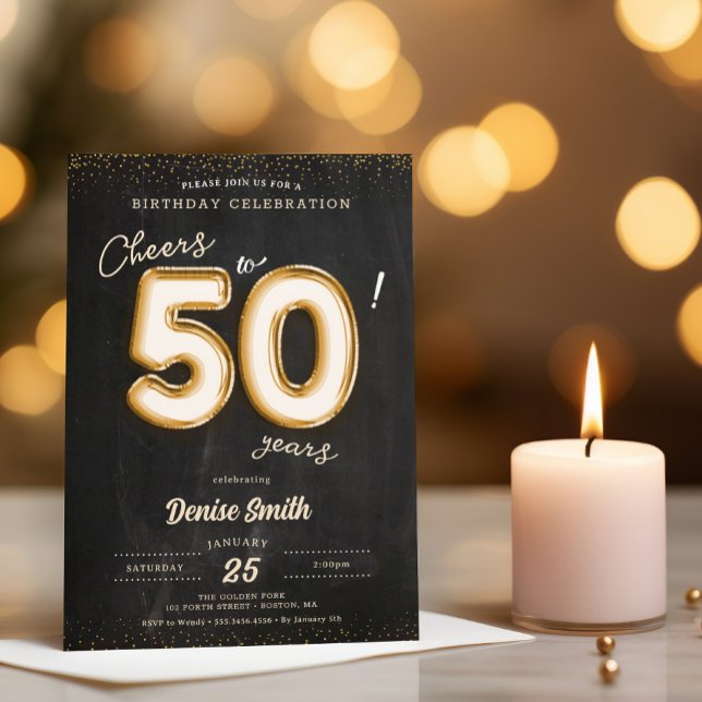 Cheers to 50 Years Gold Folie Ballon 50. Geburtsta Einladung (Cheer to 50 years birthday invitation shown with gold lighting and next to a burning candle.)