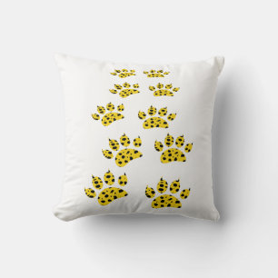 Cheetah Paw Print Thread Kissen