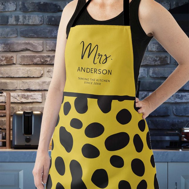 Cheetah Print Taming Kitchen Yellow Black Funny Schürze (funny apron personalized newlywed gift wild animal print cheetah yellow black taming the kitchen)
