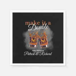 Chef macht es zu einem Whiskey Glass mit doppelter Serviette