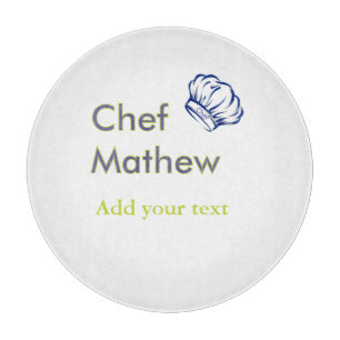 Chefkoch fügt Namenstext Männer Küche Bäckerei hin Schneidebrett