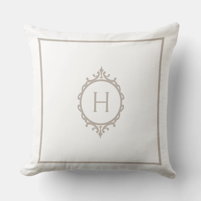 Chelsea Light Taue und White Mit Monogramm Kissen (Vorderseite)