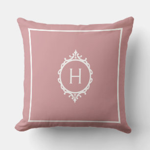 Chelsea Pink Blush und White Mit Monogramm Kissen
