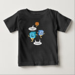 Chemie Gag Science Teacher Baby Birthday T-shirt<br><div class="desc">Chemistry Gag Science Teacher Baby Birthday Baby T - Shirt. Perfekt für zukünftige Chemiker oder Wissenschaftslehrer. Ein lustiger,  periodischer Tischfuchser</div>