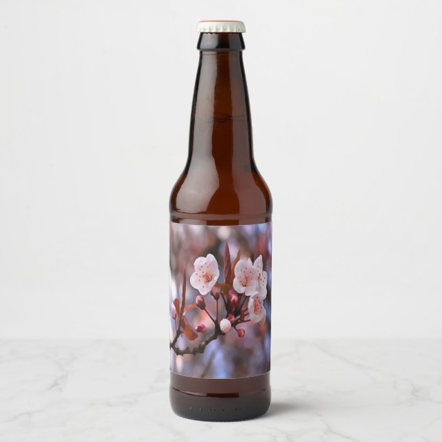 Cherry Blossom Cluster mit rosa und blau Bierflaschenetikett (Vorderseite)
