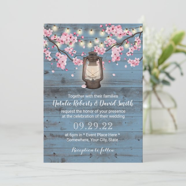 Cherry Blossom Lantern Dusty Blue Rustic Wedding Einladung (Stehend Vorderseite)
