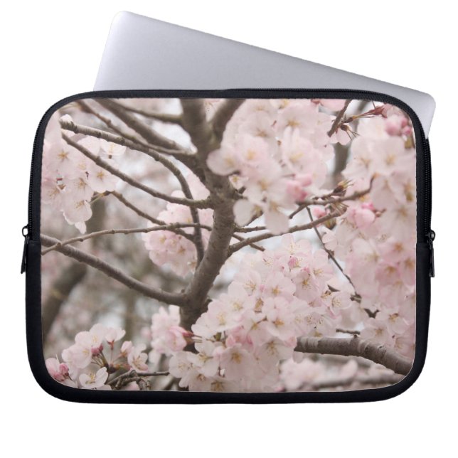 Cherry Blossom Laptopschutzhülle (Vorderseite)