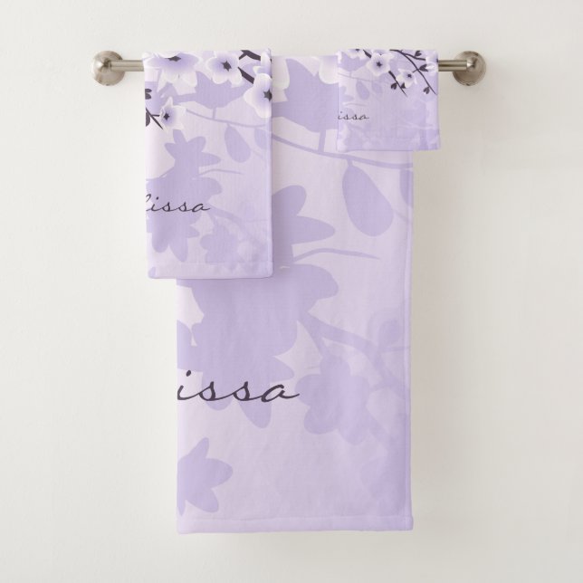 Cherry Blossom Monogram Lila Floral Badhandtuch Set (Insitu)