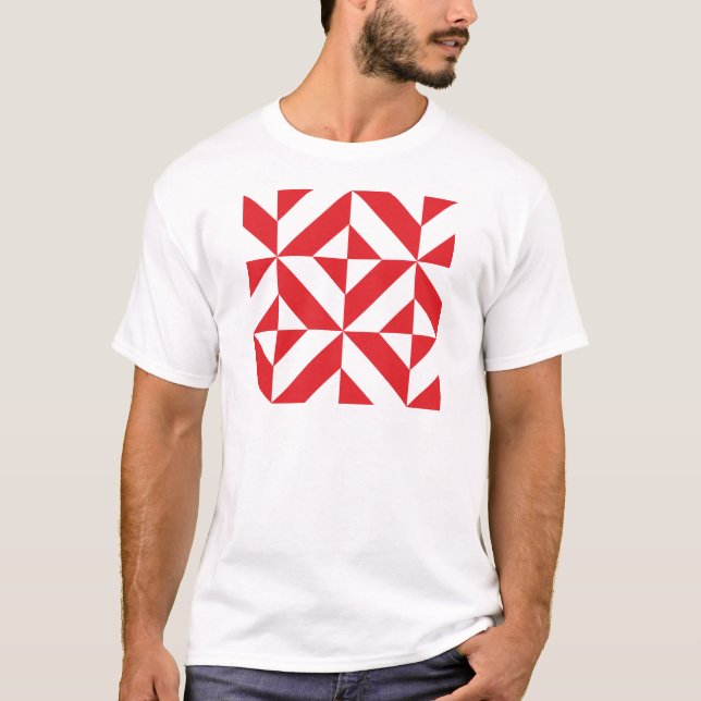 Cherry Red Geometric Deko Cube Pattern T-Shirt (Vorderseite)