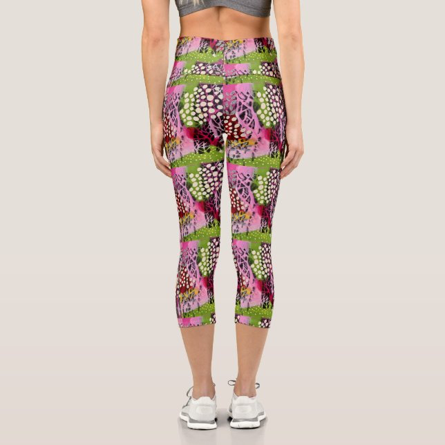 Cherry Spring forest Capri Leggings (Rückseite)
