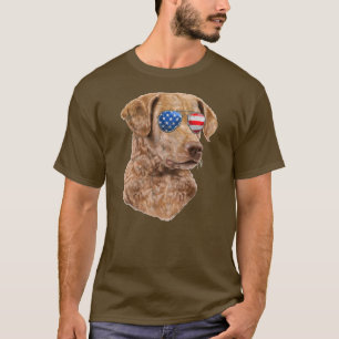 Chesapeake Bay Retriever Amerikanische USA-Flagge T-Shirt