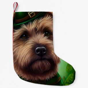 Chesapeake Bay Terrier in St Patrick's Day Dress Kleiner Weihnachtsstrumpf