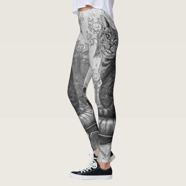 Cheshire-Katze ganz über Leggings-Alicen im Leggings (Links)