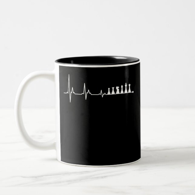 Chess Heartbeat Funny Heartbeat Lover TShirt Zweifarbige Tasse (Links)
