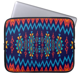 Chevrons und rhombus abstraktes Design Laptopschutzhülle