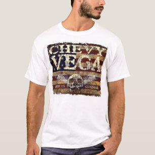 Chevy Vega Entwurf gegen abgefressene Flagge T-Shirt