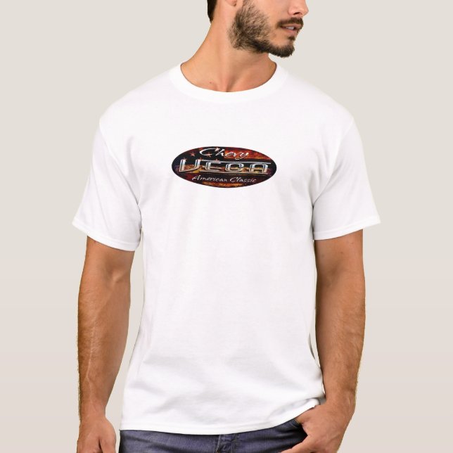 Chevy Vega - ovales Flaggen-Emblem-amerikanischer T-Shirt (Vorderseite)