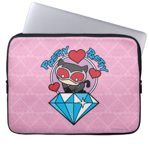 Chibi Catwoman sitzt auf einem großen Diamanten Laptopschutzhülle
