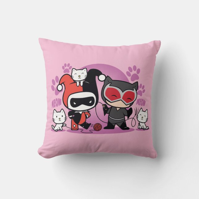 Chibi Harley Quinn & Chibi Catwoman mit Katzen Kissen (Vorderseite)