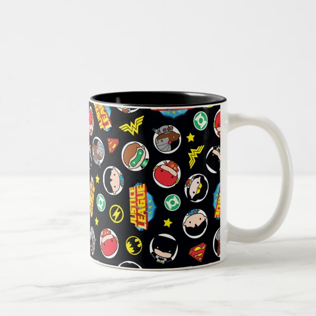Chibi Justice League Heroes and Logos Pattern Zweifarbige Tasse (Rechts)