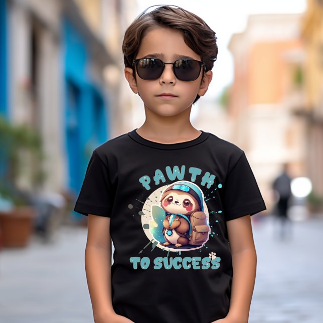 Chibi Kawaii Sloth Name School Jahr auf dem Rücken T-Shirt (Von Creator hochgeladen)