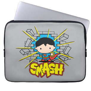 Chibi Superman schleicht durch eine Ziegelmauer Laptopschutzhülle