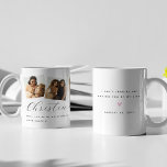 Chic 3 Foto werden Sie meine Bridesmaid Keepake se Kaffeetasse<br><div class="desc">Klassisch, elegant, einfach 3 Foto Bridesmaid Vorschlag Tasse - Frag deine Schwester, Geschwister oder neidisch, deine Brautjungfrau bei deiner Hochzeit zu sein! Der gesamte Text kann mithilfe der bereitgestellten Vorlage leicht angepasst werden. Die niedliche kleine Herzfarbe kann in Anzug des von Ihnen gewählten Farbschemas geändert werden. Fügen Sie einfach Namen,...</div>