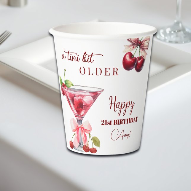 Chic A Tini Bit Older Cherry Martini 21st Birthday Pappbecher (Von Creator hochgeladen)